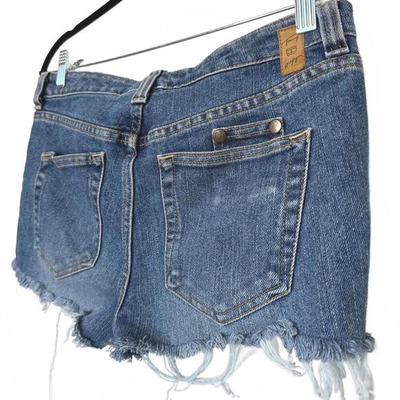 Tommy Hilfiger Pants - Tommy Hilfiger Denim Jean Cut off Short Shorts size 4